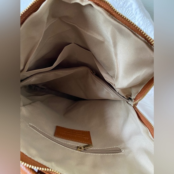 🇮🇹NWT Unica! Firenze Italy supple Leather Backpack OR Tote fits tablets easily - Picture 13 of 16